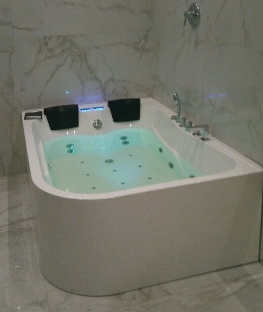 Акриловая ванна Frank — F152R 170х120 джакузи со смесителем 2015110 ...